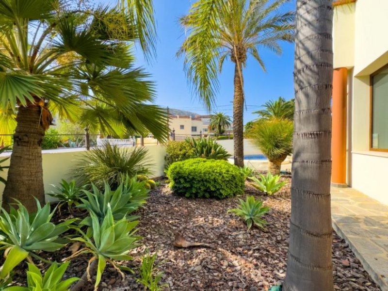 Albir Großzügige Villa nur wenige Schritte vom Zentrum von Albir und nur 920 m vom Strand entfernt Haus kaufen