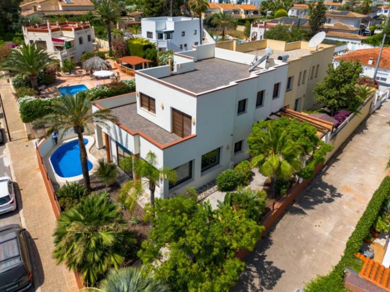 Albir Großzügige Villa nur wenige Schritte vom Zentrum von Albir und nur 920 m vom Strand entfernt Haus kaufen