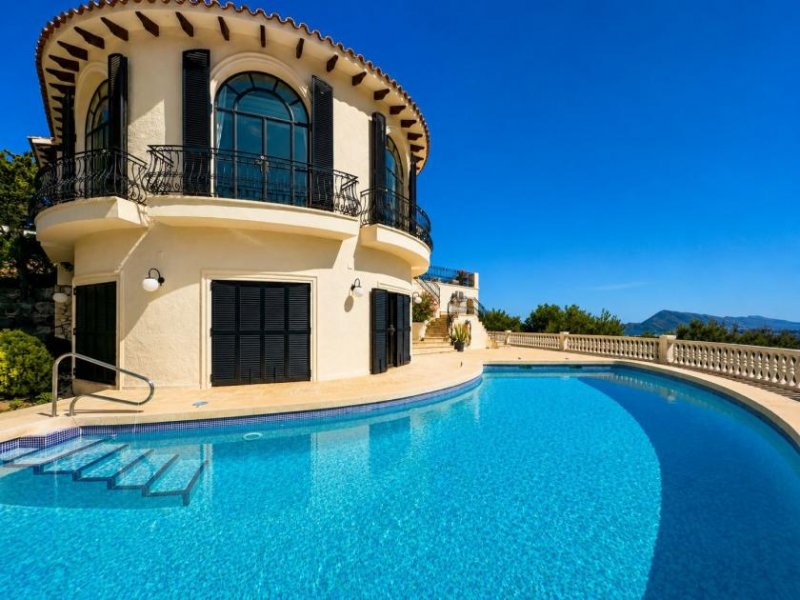Altea Außergewöhnliche Luxusvilla mit Panoramablick in hervorragender Lage in der Nähe des Golfplatzes von Altea Haus kaufen