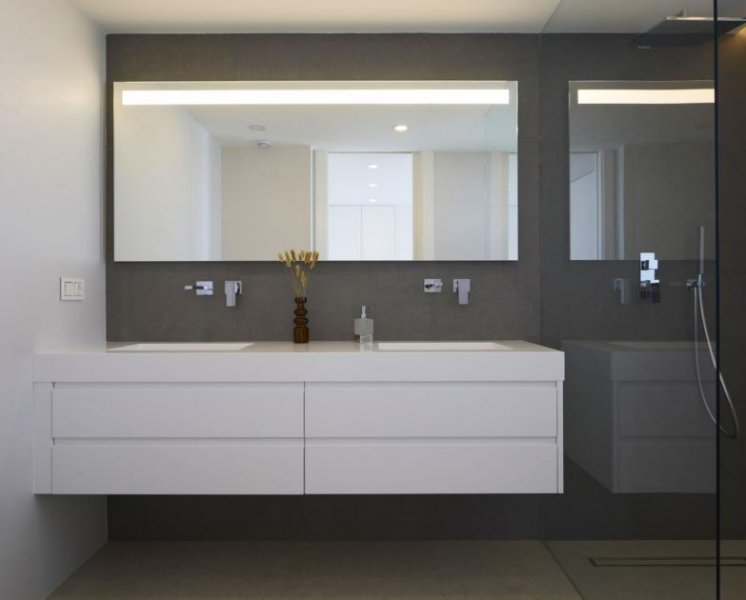 Altea Erstbezug in Altea: Luxuriöse, lichtdurchflutete Neubauvilla mit tollem Ausblick Haus kaufen