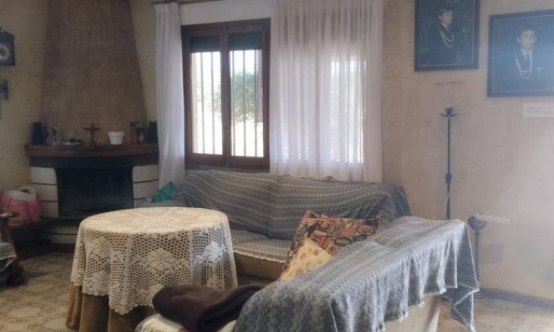 Aspelhorn Landhaus-Villa mit 4 Schlafzimmern und 2 Bädern auf sehr großem Grundstück Haus kaufen