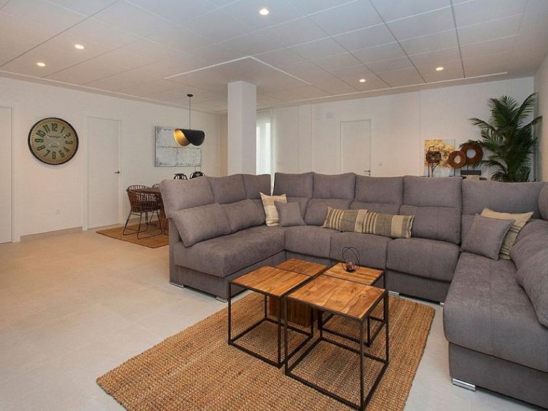Hondon de las Nieves Moderne Neubau-Villa auf 2 Ebenen in ruhiger Gegend Haus kaufen