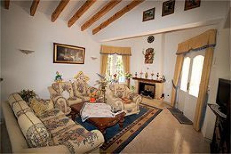 Denia / Monte Pego HILFE ! Ich soll verkauft werden! Haus kaufen