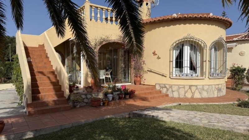 Denia Einfamilienhaus in Grenzbauweise in ruhiger Lage nahe dem Zentrum von Dénia Haus kaufen
