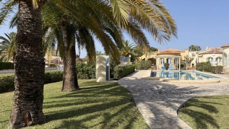 Denia Einfamilienhaus in Grenzbauweise in ruhiger Lage nahe dem Zentrum von Dénia Haus kaufen