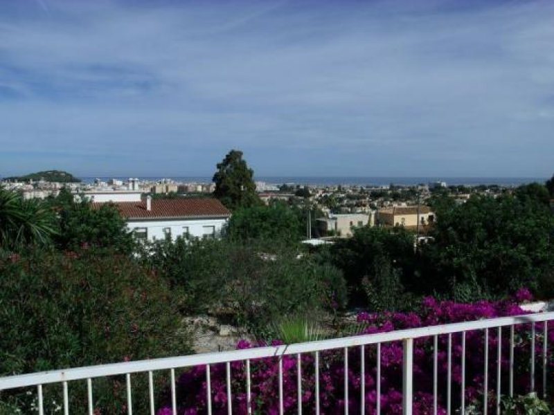 Denia Freistehendes Haus mit separatem Baugrundstück Haus kaufen