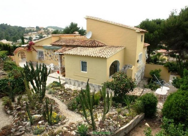 Denia Gemütliche mediterrane Villa auf großem flachem Grundstück Haus kaufen