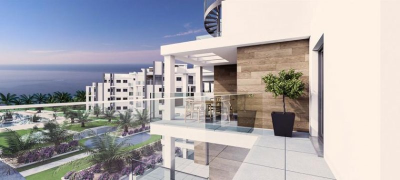 Denia Penthouse-Wohnungen mit 3 Schlafzimmern, 2 Bädern und Meerblick in abgeschlossener Anlage mit Gemeinschaftspool direkt am