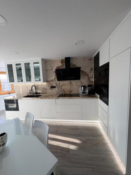 Denia Renovierte Maisoette-Wohnung mit 50 m² Terrasse und Meer- und Burgblick im Zentrum von Dénia Wohnung kaufen