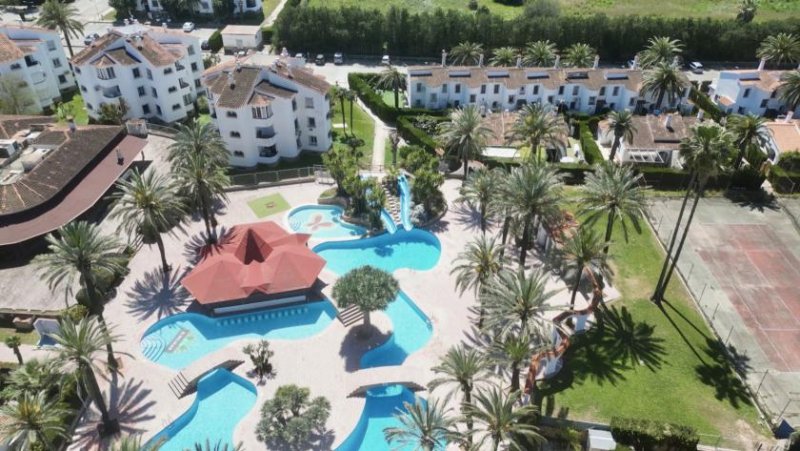 Denia Sehr gepflegtes Reihenhaus mit 3 Schlafzimmern in der beliebten Ferienanlage El Palmar mit großer Poollandschaft Haus kaufen