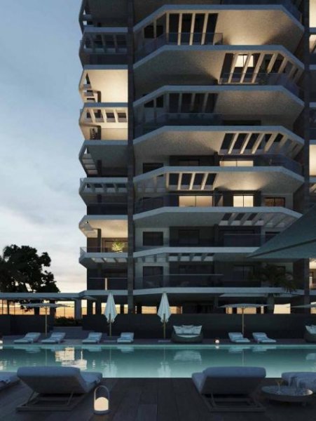 Calpe Appartements mit 3 Schlafzimmern, 2 Badezimmern, Tiefgaragenstellplatz, Gemeinschaftspool und Meerblick nur 200 m vom Strand