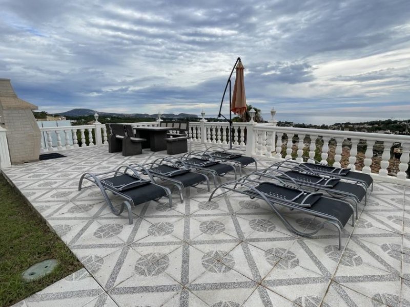 Calpe Exklusive Villa mit 2 Wohneinheiten, Privatpool und Meerblick Haus kaufen