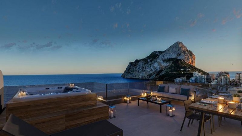 Calpe Maisonette-Wohnungen mit 3 Schlafzimmern, 3 Bädern, Klimaanlage, Fußbodenheizung in Bädern, Kfz-Stellplatz und Meerblick in