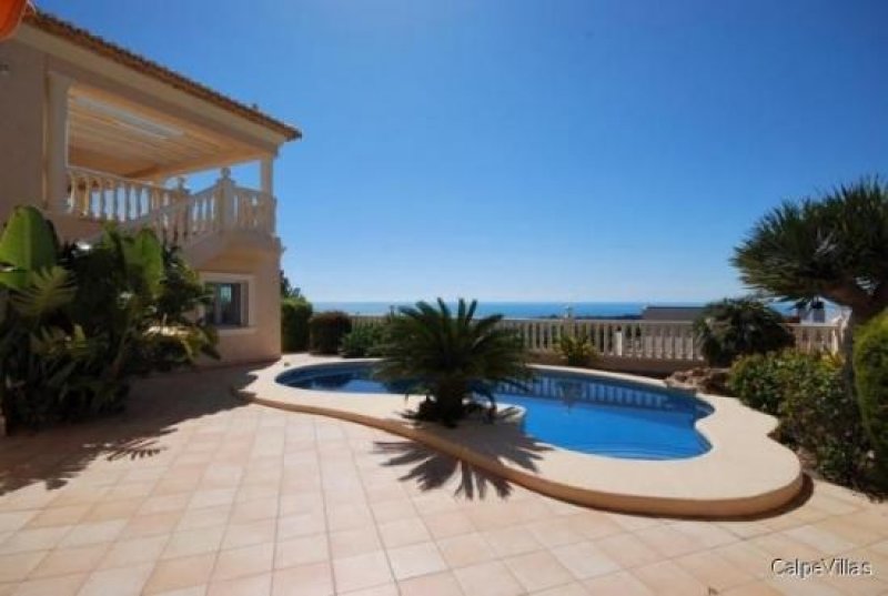Calpe Neuwertige grosse Villa mit spektakulärem Meerblick in Calpe Haus kaufen