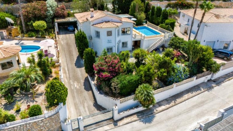 Calpe Villa mit Gästeunterkunft, Salzwasser-Pool, Solaranlagen, Blick auf die Bernia und in ruhiger Lage in der Nähe des Strandes
