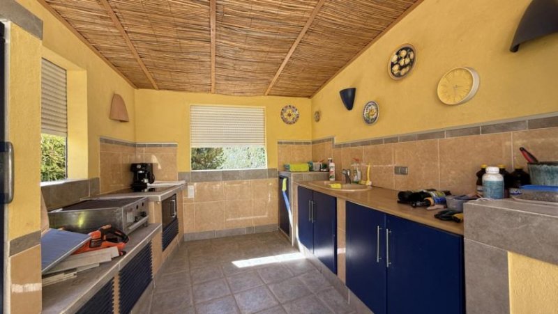 Benissa Große Villa auf Eckgrundstück mit Pool und Doppelgarage in Top-Lage in Benissa Montemar Haus kaufen