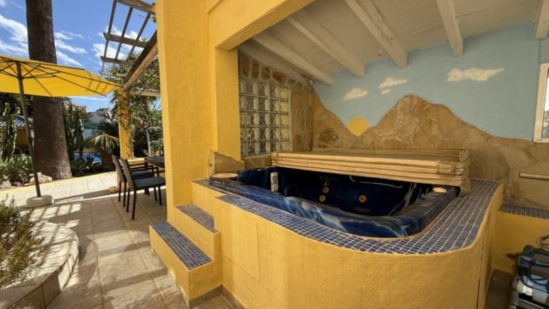 Benissa Große Villa auf Eckgrundstück mit Pool und Doppelgarage in Top-Lage in Benissa Montemar Haus kaufen