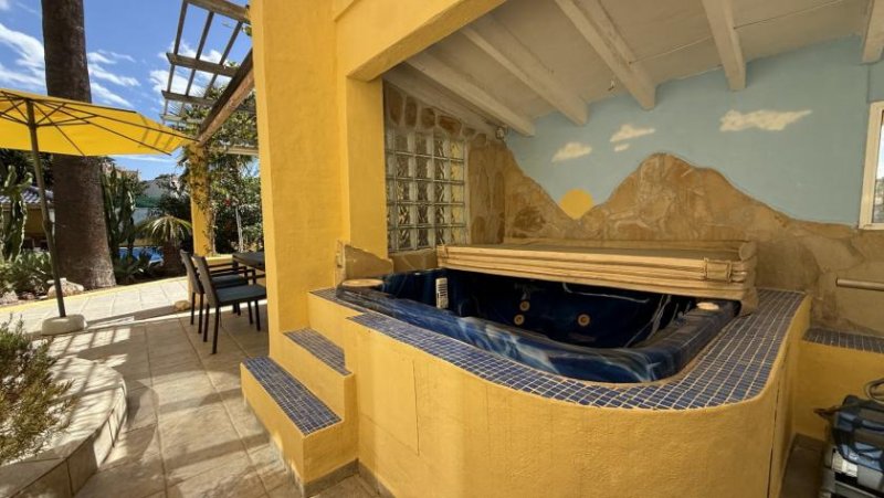 Benissa Große Villa auf Eckgrundstück mit Pool und Doppelgarage in Top-Lage in Benissa Montemar Haus kaufen