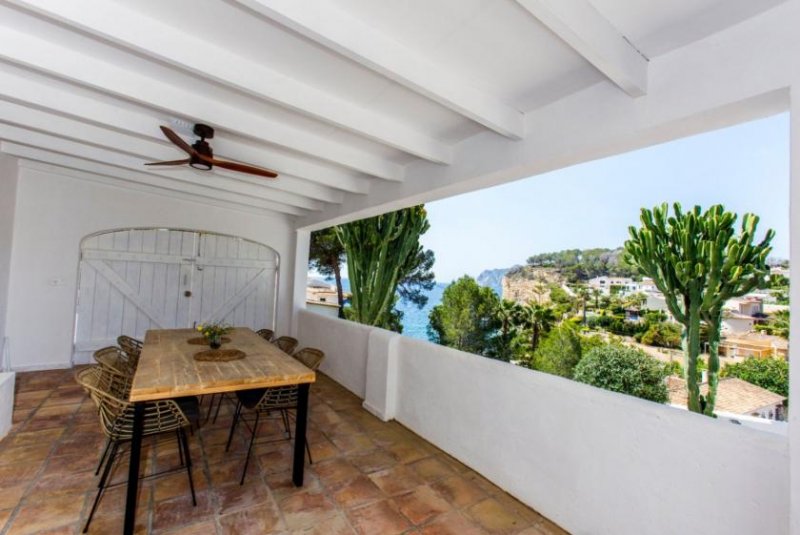Benissa Wunderschön renovierte Villa mit 4 Schlafzimmern, 4 Bädern, Privatpool und Meerblick in Cala Advocat Haus kaufen