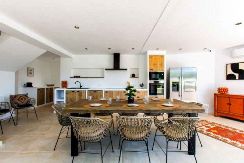 Benissa Wunderschön renovierte Villa mit 4 Schlafzimmern, 4 Bädern, Privatpool und Meerblick in Cala Advocat Haus kaufen