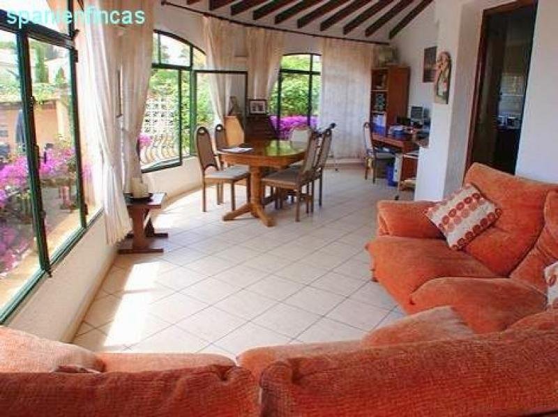 Moraira Sabatera spanienfincas - Moraira 227qm Villa, 6 SZ, 2 Appartements, Pool, 1.090qm Grundstück Haus kaufen