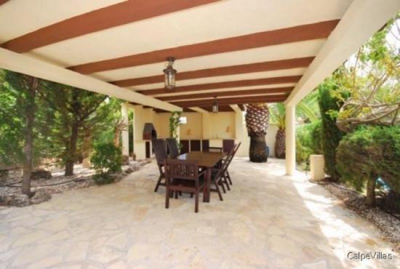 Moraira Beeindruckende Villa auf einem flachen, sonnigen Grundstück in Laufnähe zum Zentrum von Moraira Haus kaufen