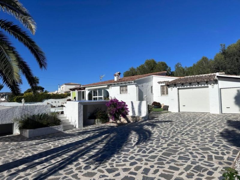 Moraira Eingeschossige Villa mit 3 Schlafzimmern, 1 Bad, 1 Gäste-WC, Meerblick und Privatpool in La Sabatera Haus kaufen