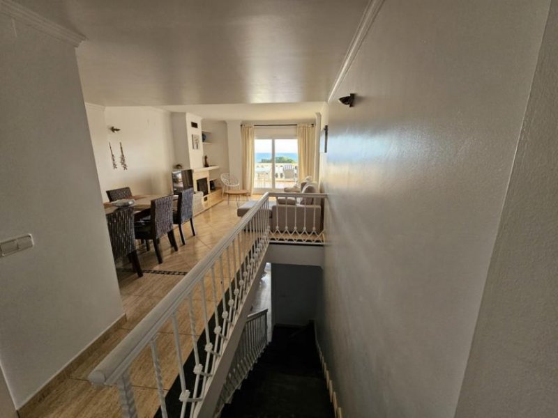 Moraira Maisonette-Wohnung mit 3 Schlafzimmern, 2 Bädern, 2 Tiefgaragenstellplätzen, Gemeinschaftspool und Meerblick Wohnung kaufen