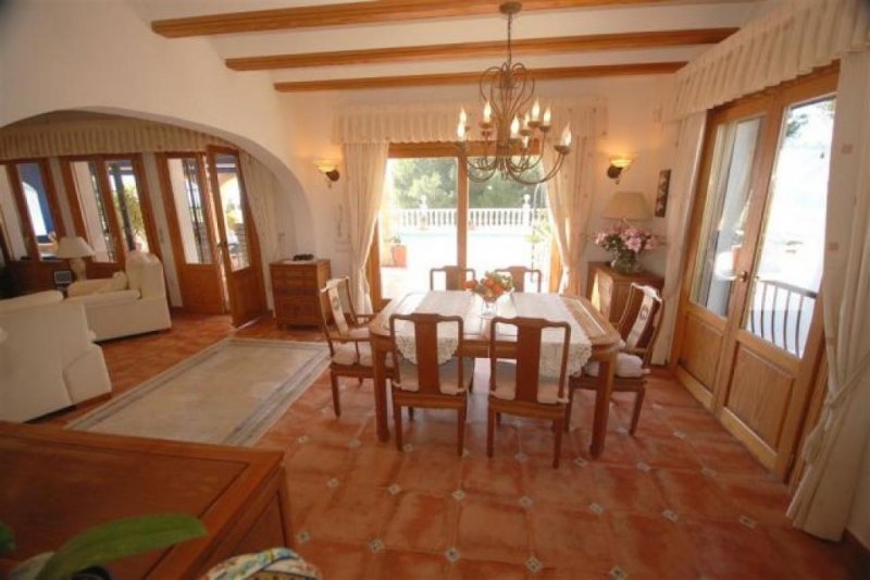 Moraira Villa im Park in Moraira zu verkaufen Haus kaufen