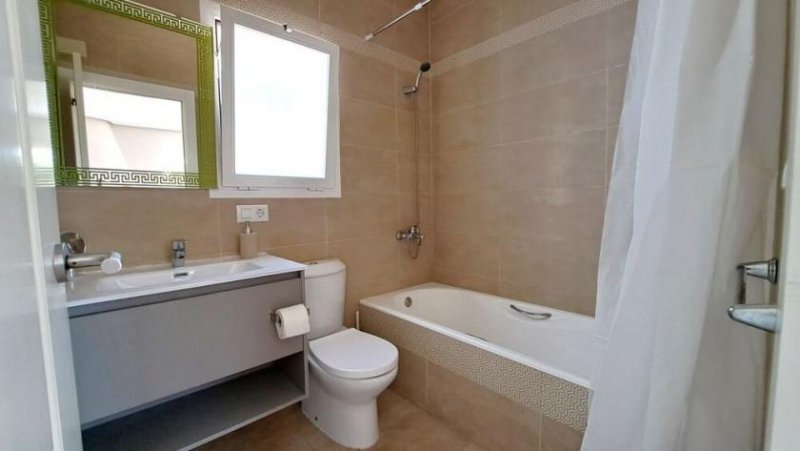 Teulada Atemberaubende Villa nahe Moraira, nur 10 Fußminuten zum Strand Haus kaufen