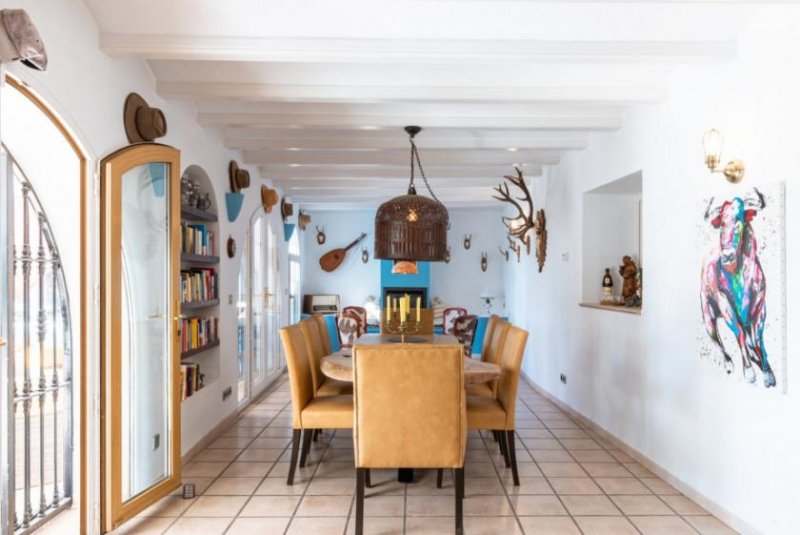 Teulada Charmantes Landhaus mit 3 Schlafzimmern, 3 Bädern, Privatpool und sehr schönem Ausblick Haus kaufen