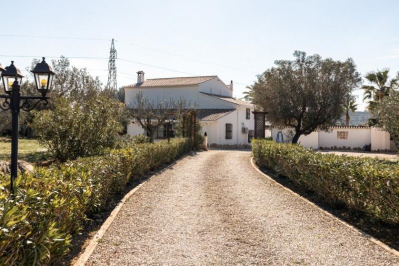 Teulada Charmantes Landhaus mit 3 Schlafzimmern, 3 Bädern, Privatpool und sehr schönem Ausblick Haus kaufen