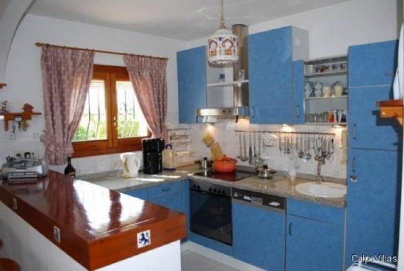 Benitachell Gemütliche Villa mit sehr schöner Poolterrasse in Benitachell Haus kaufen