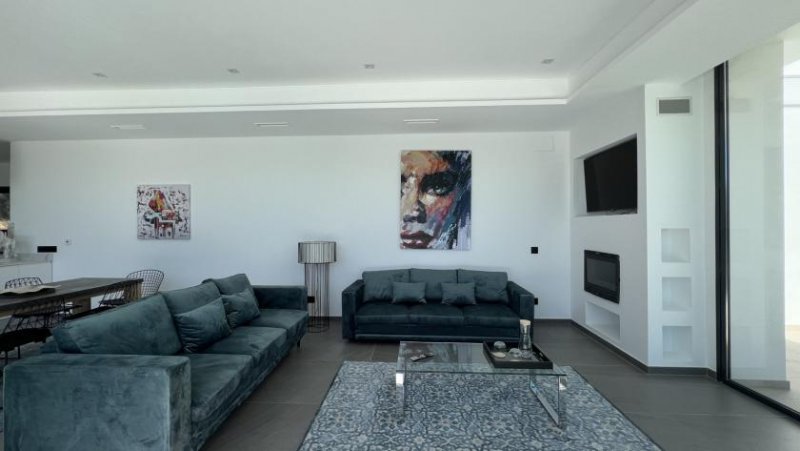 Javea Moderne, aufregende Architektur-Villa in exponierter Lage von Javea mit Vermietungslizenz Haus kaufen