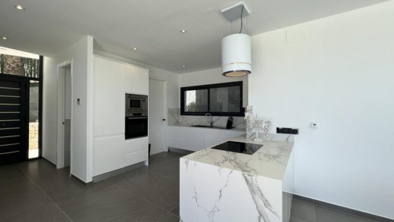 Javea Moderne, aufregende Architektur-Villa in exponierter Lage von Javea mit Vermietungslizenz Haus kaufen