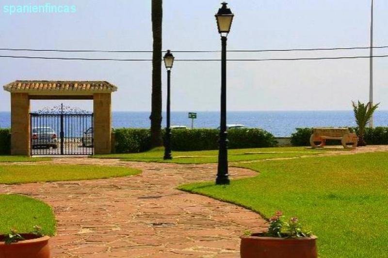 Jávea Xabia 100 m vom Strand entfernt, sehr gepflegtes Reihenhaus 120 qm, 3 Schlafzimmer, Gem. Schwimmbecken, Garten Wohnung kaufen