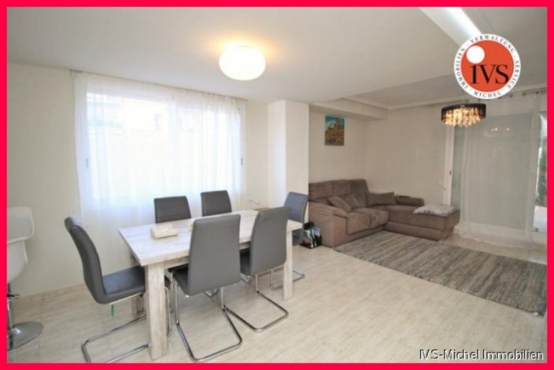 Jávea Reihenhaus mit 3 Schlafzimmern,
3 Bädern, Doppelgarage, Gemeinschaftspool, Arenal Beach · Javea Haus kaufen