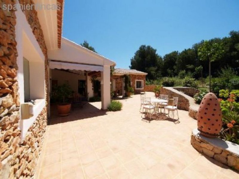 Jávea sehr gepflegte Villa Finca 340qm, 4 Schlafzimmer, 3 Bäder, Fussbodenheizung, Klima, Parzelle 11000qm Haus kaufen