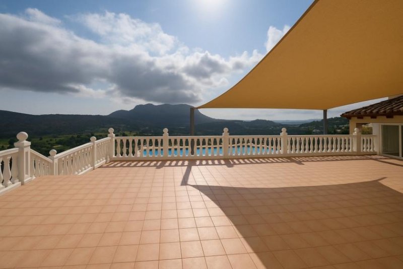 La Sella Villa in La Sella mit 4 Schlafzimmern, 4 Bädern, Touristenlizenz sowie Golf- und Meerblick Haus kaufen