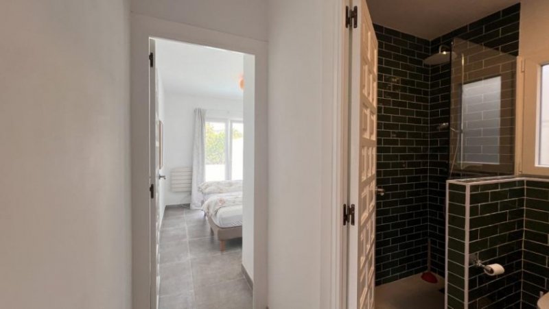 Pedreguer Modernisiertes Wohlfühlhaus mit Pool und Dachterrasse in der beliebten Urbanisation La Sella - Nähe Golfplatz und Meer Haus