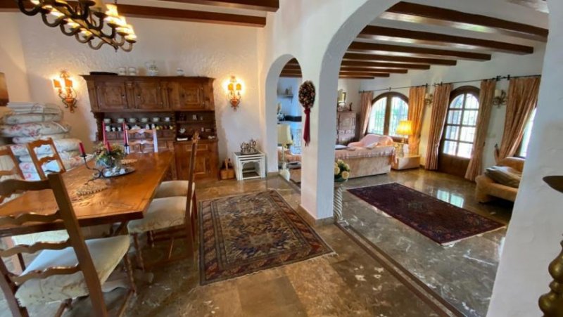 Pego-Monte Pego Villa mit großem Grundstück und ebener Zufahrt, herrlichem Ausblick, großen Terrassen, BBQ, ZH, Klima, Garage u.v.a.m. Haus