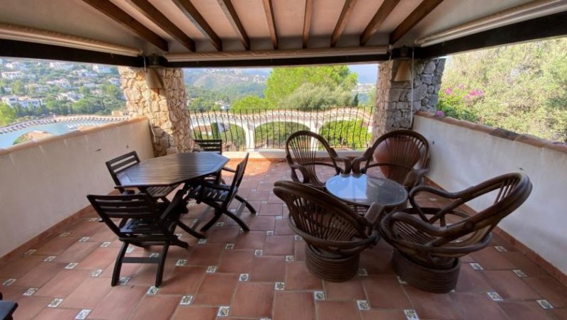 Pego-Monte Pego Villa mit großem Grundstück und ebener Zufahrt, herrlichem Ausblick, großen Terrassen, BBQ, ZH, Klima, Garage u.v.a.m. Haus