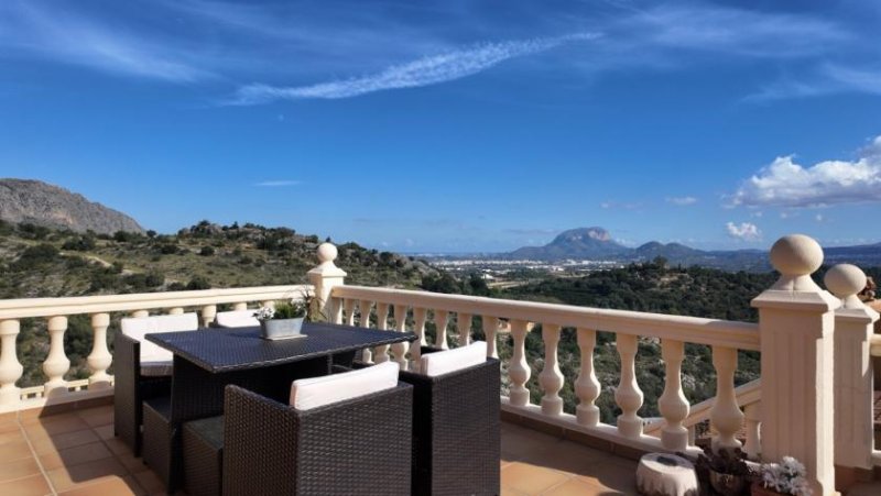 Sanet y Negrals Panoramablick und zwei unabhängige Wohneinheiten in perfektem Zustand Haus kaufen