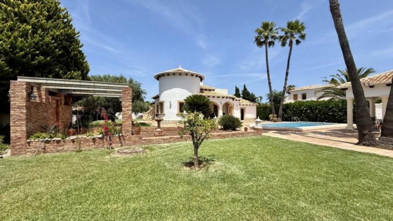 El Vergel Einzigartige Traumvilla nahe Denia mit großem Eckgrundstück nur wenige Gehminuten vom Meer entfernt Haus kaufen