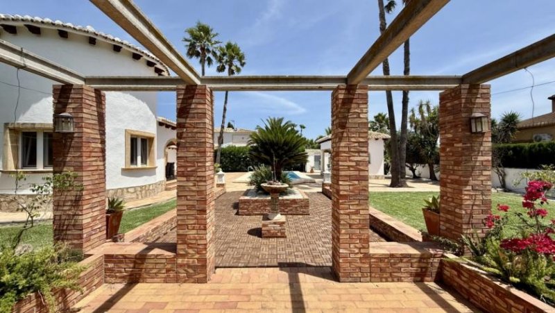 El Vergel Einzigartige Traumvilla nahe Denia mit großem Eckgrundstück nur wenige Gehminuten vom Meer entfernt Haus kaufen
