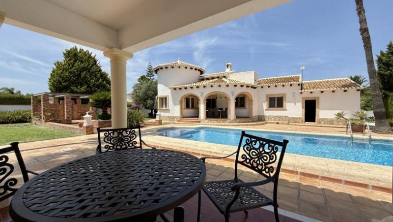 El Vergel Einzigartige Traumvilla nahe Denia mit großem Eckgrundstück nur wenige Gehminuten vom Meer entfernt Haus kaufen