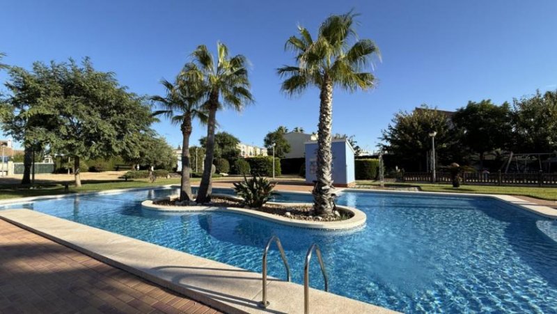 Verger Wohnung mit 2 Schlafzimmern, 2 Bädern, Tiefgaragenstellplatz und Gemeinschaftspool Wohnung kaufen