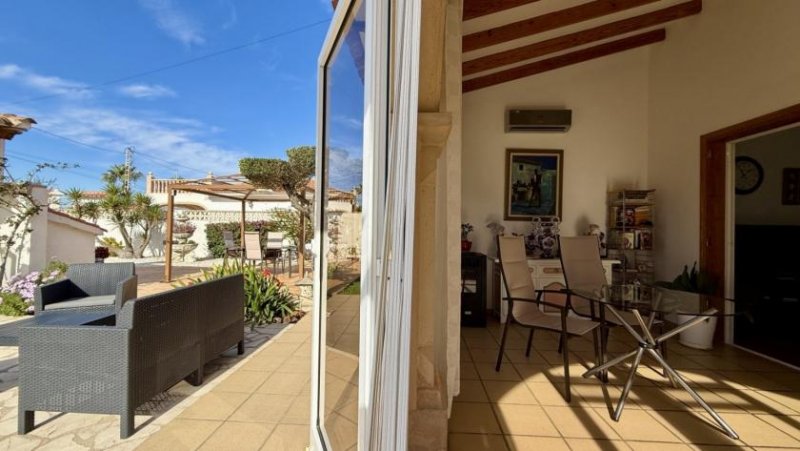 Denia Villa mit 3 Schlafzimmern und 3 Bädern nur 400 Meter vom Strand Les Deveses entfernt Haus kaufen