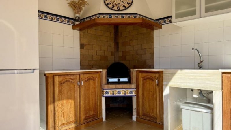 Denia Villa mit 3 Schlafzimmern und 3 Bädern nur 400 Meter vom Strand Les Deveses entfernt Haus kaufen