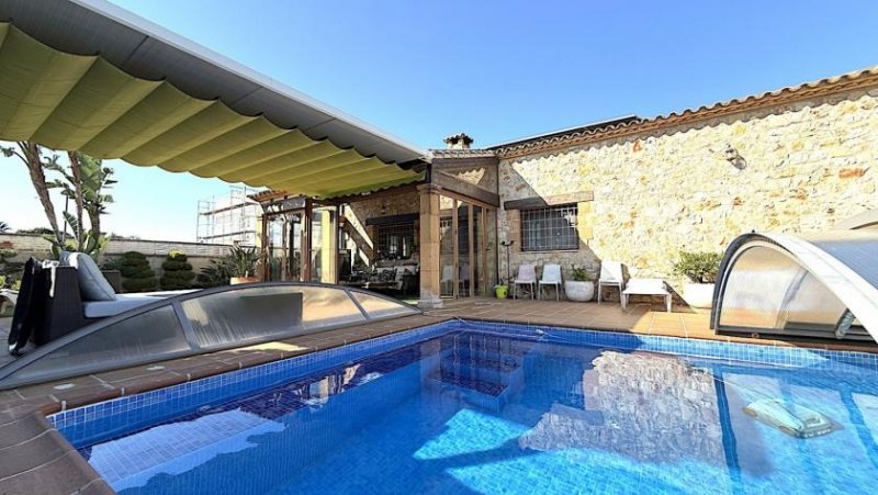 Els Poblets Exklusive Villa im mediterranen Stil, die Luxus, Energieeffizienz und hochwertige Materialien vereint Haus kaufen